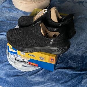 Skechers Men's Black Edge Ride Sneakers